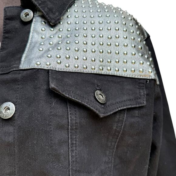 Y2K Silver Studded Black Denim Trucker Jacket Women's Size M Edgy Western Baddie - Picture 4 of 8